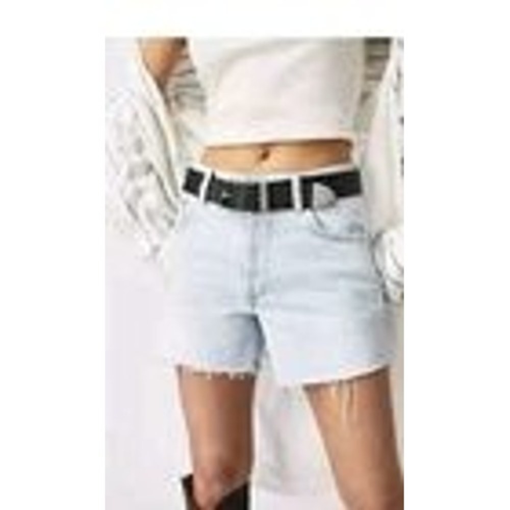 We The Free Ivy Mid Rise Button Fly Jean Shorts Sz 24 Cut Off Light Wash Raw Hem